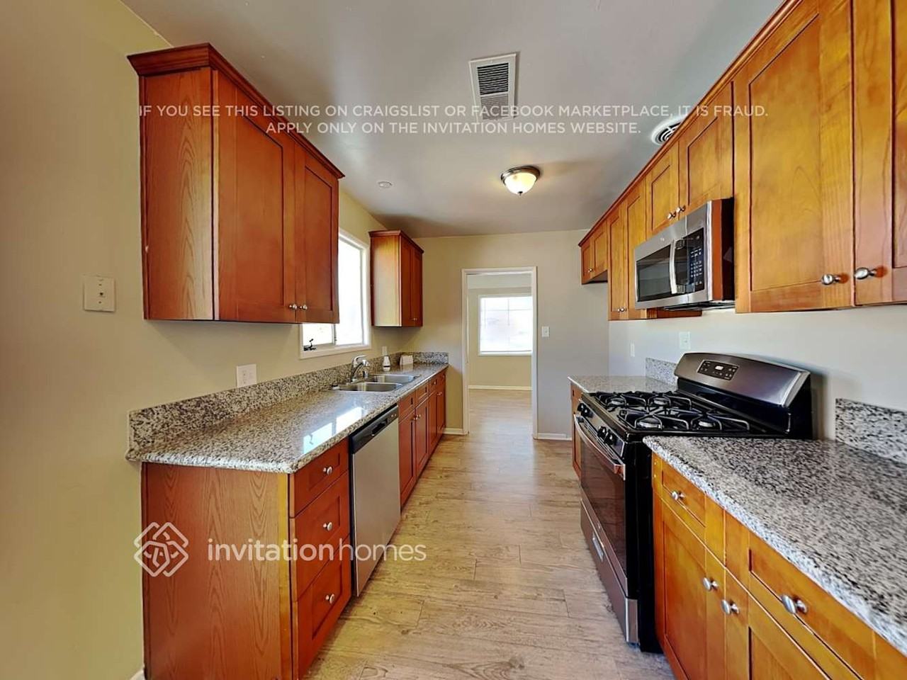 1235 Oakhurst Dr - Photo 7 of 18