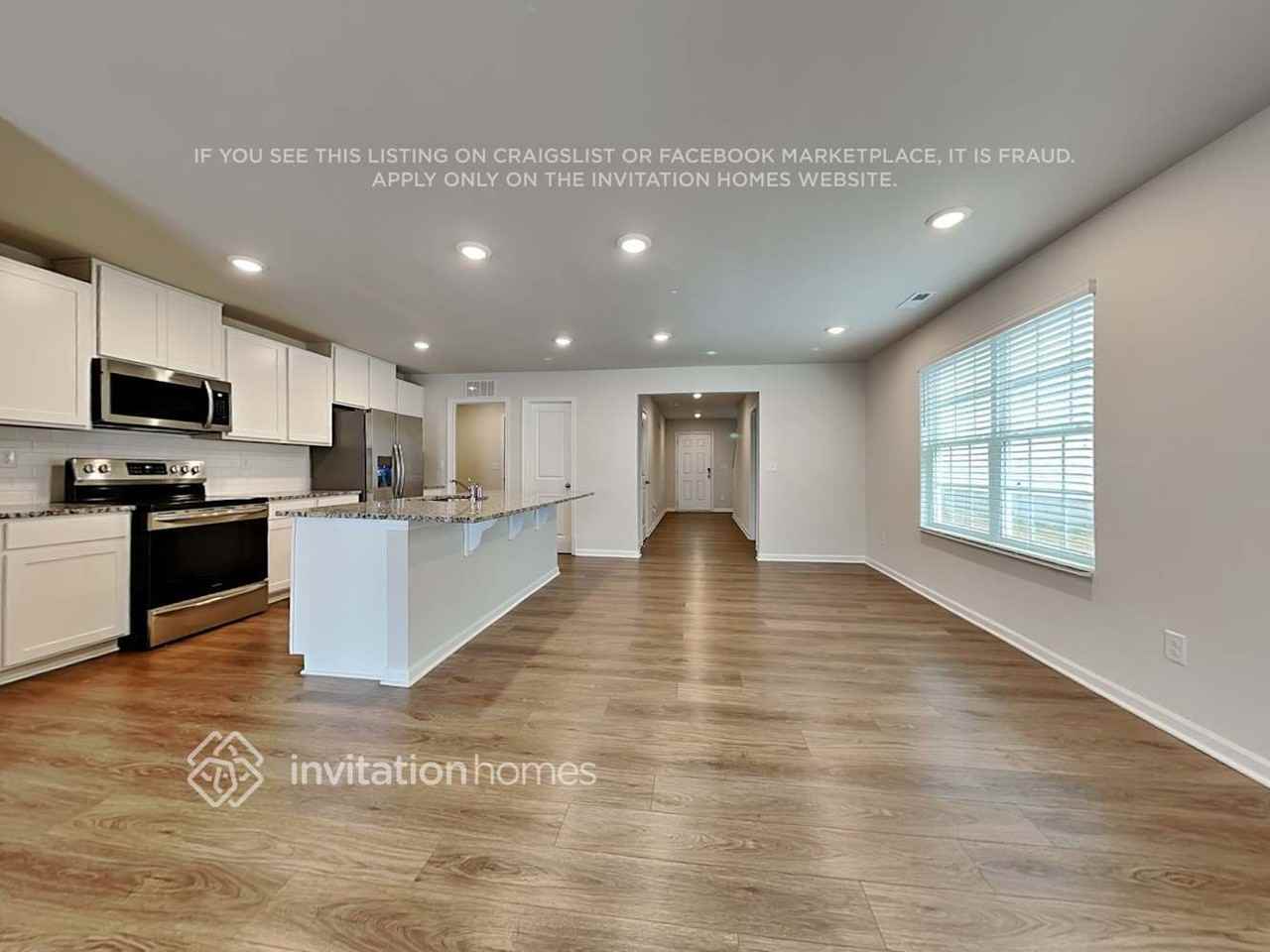 5140 Spring Breeze Boulevard - Photo 5 of 22