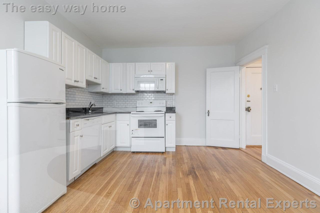 30 Langdon St #15 - Photo 6 of 14