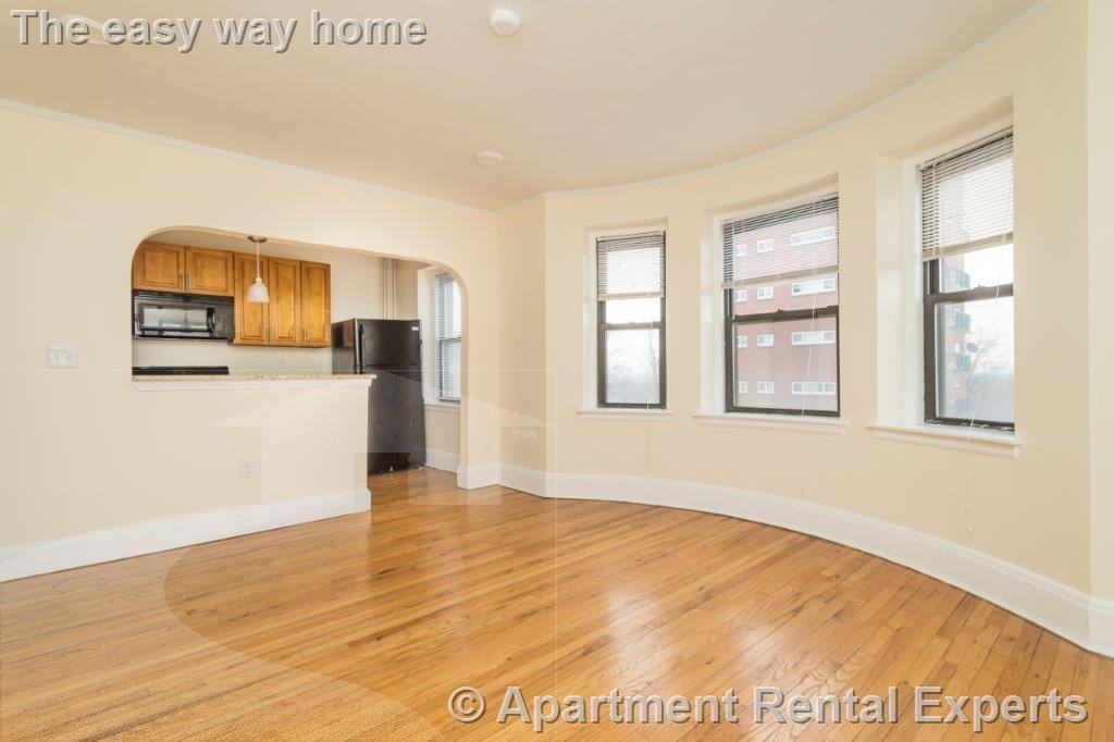 123 Highland Ave #31 - Photo 5 of 10