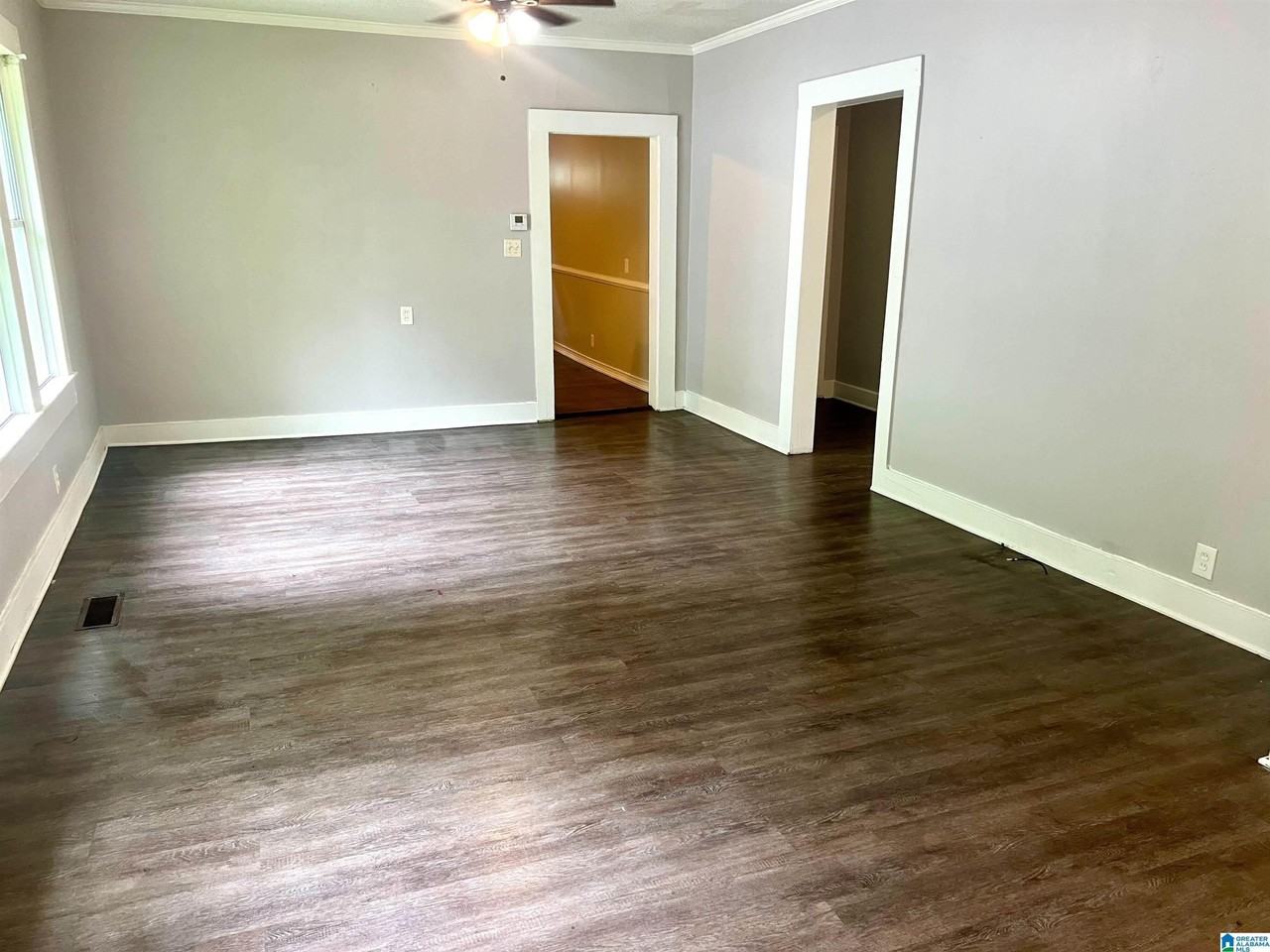 511 12th St - Photo 3 of 18