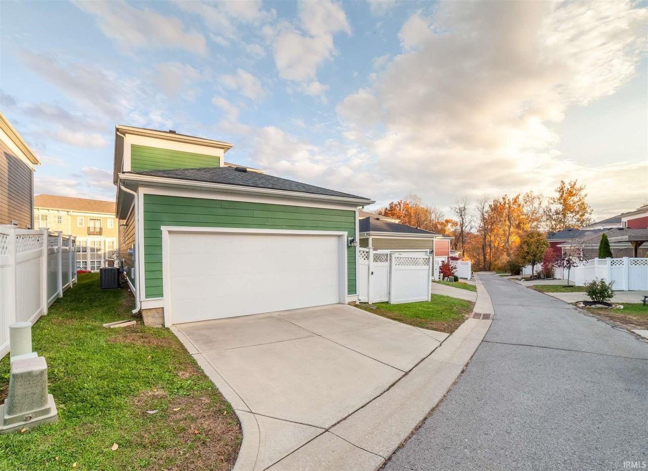 1630 S Ira St - Photo 3 of 23