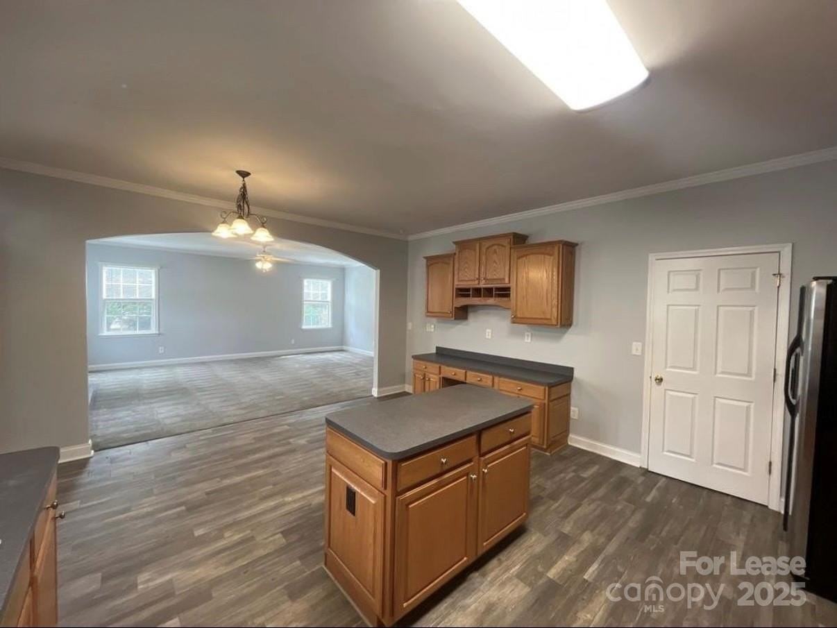 126 Cloister Ln - Photo 5 of 32