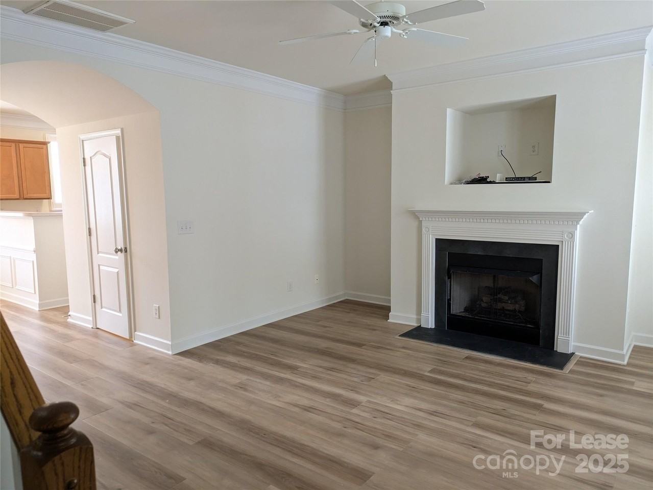 103 Chawton Lane - Photo 5 of 31