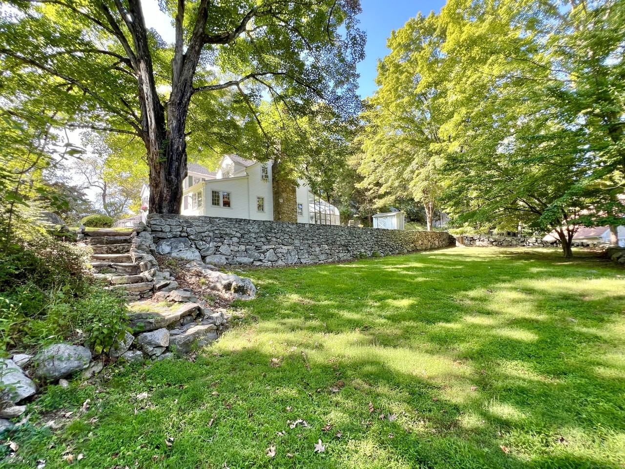 301 Haviland Road - Photo 2 of 34