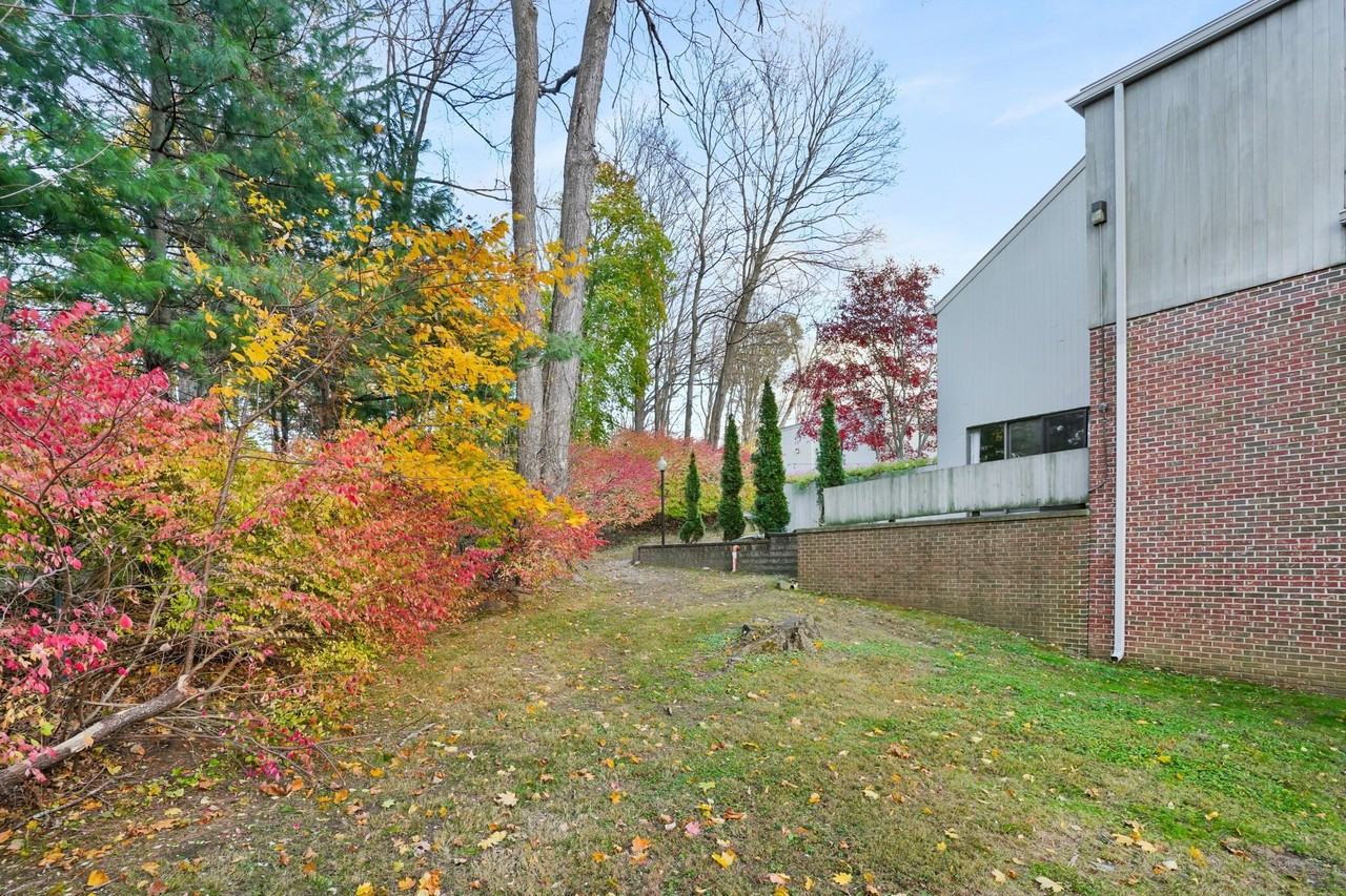 8 Quarry Cor #8 - Photo 3 of 27