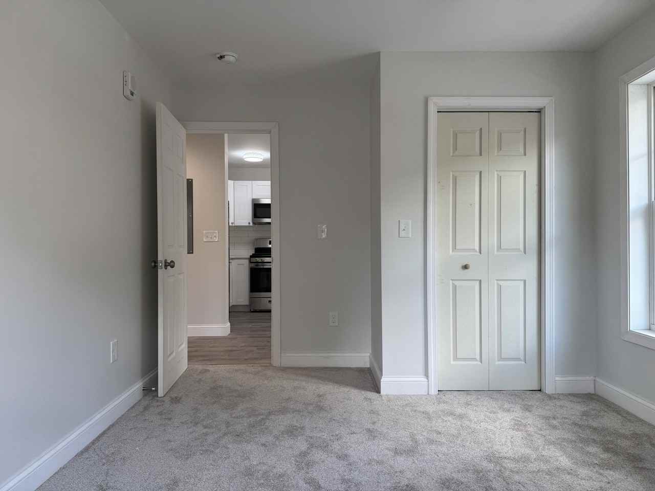 1085 Whalley Ave #5 - Photo 6 of 12