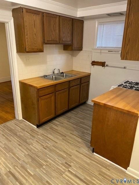 1016 Cleveland Street - Photo 6 of 12