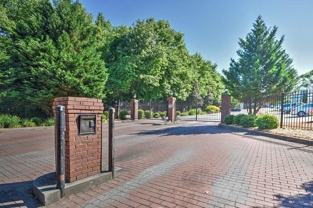 1014 Summer Pl - Photo 1 of 1