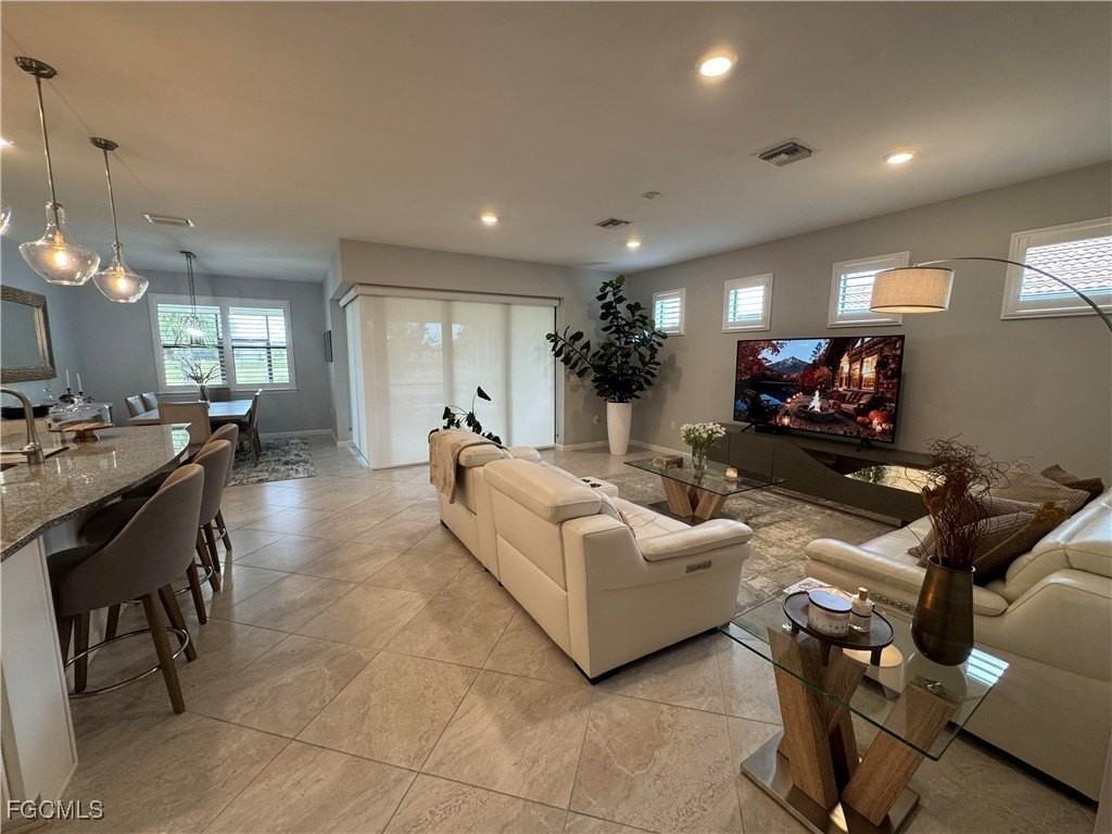 3333 Hampton Blvd - Photo 5 of 21