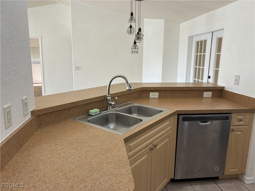 5274 Abdella Ln - Photo 7 of 26