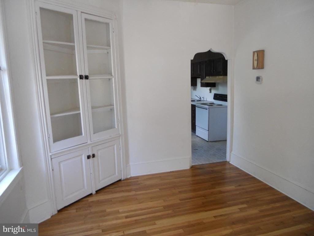 3412 Crawford St - Photo 6 of 19