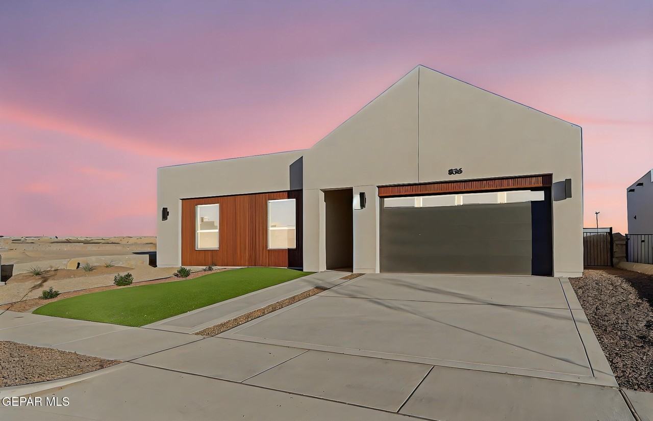 836 Eltham Dr - Photo 4 of 28