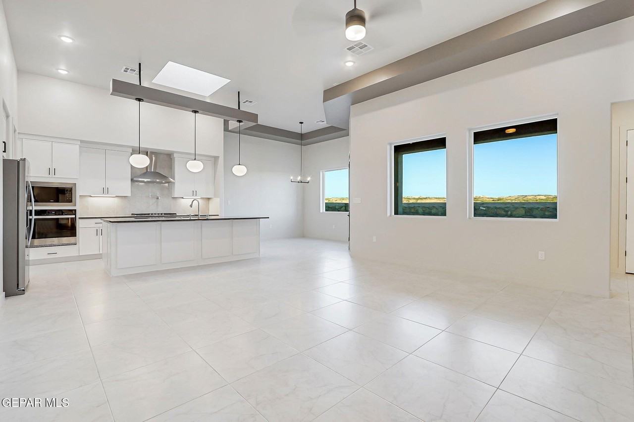 836 Eltham Dr - Photo 6 of 28