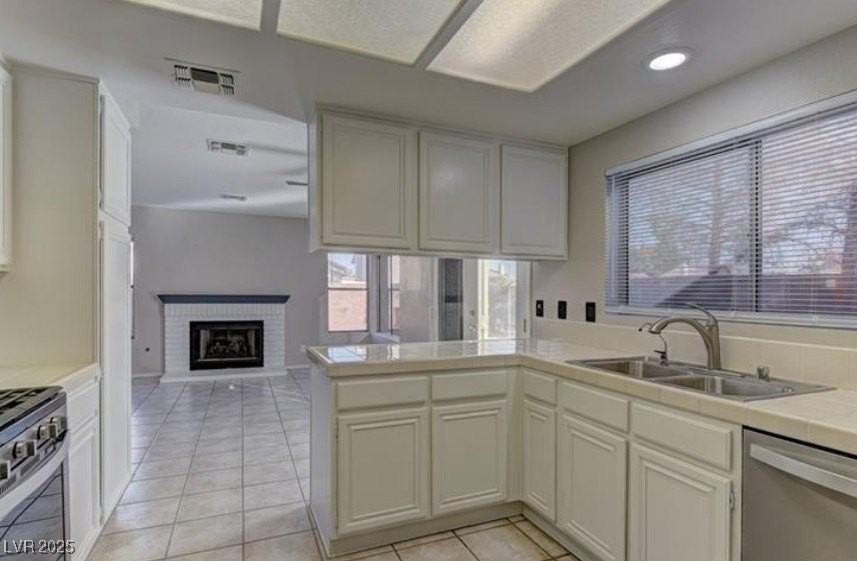 356 Amalfi St - Photo 6 of 15