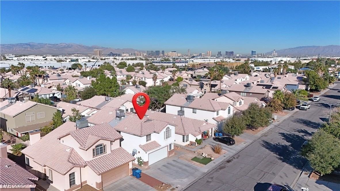 6987 Wineberry Dr - Photo 2 of 50