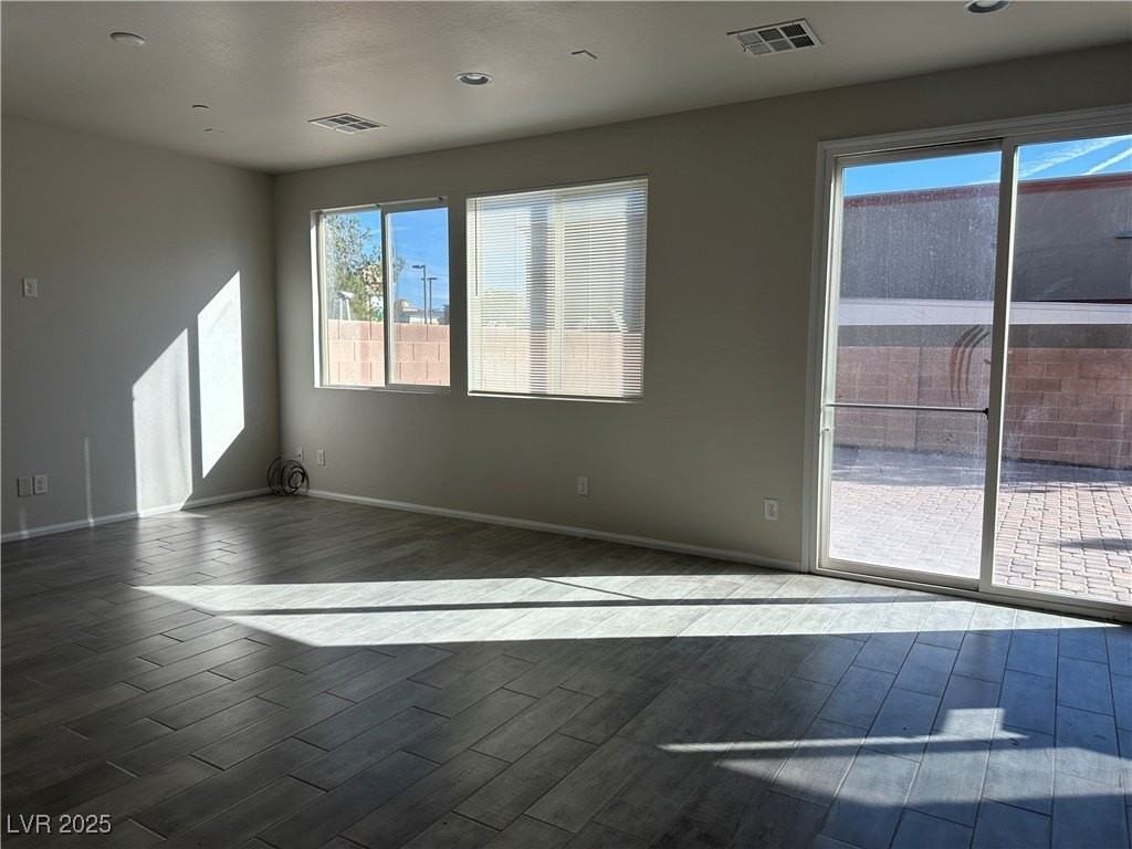 6304 Patriot Wave St - Photo 6 of 26