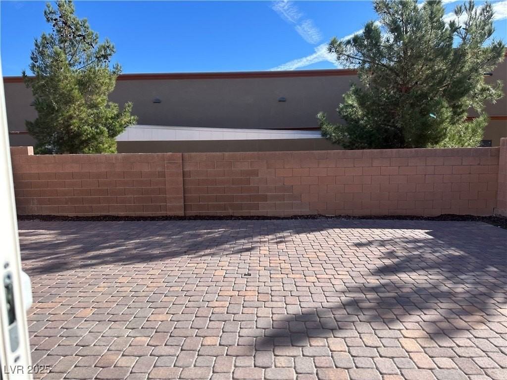 6304 Patriot Wave St - Photo 7 of 26