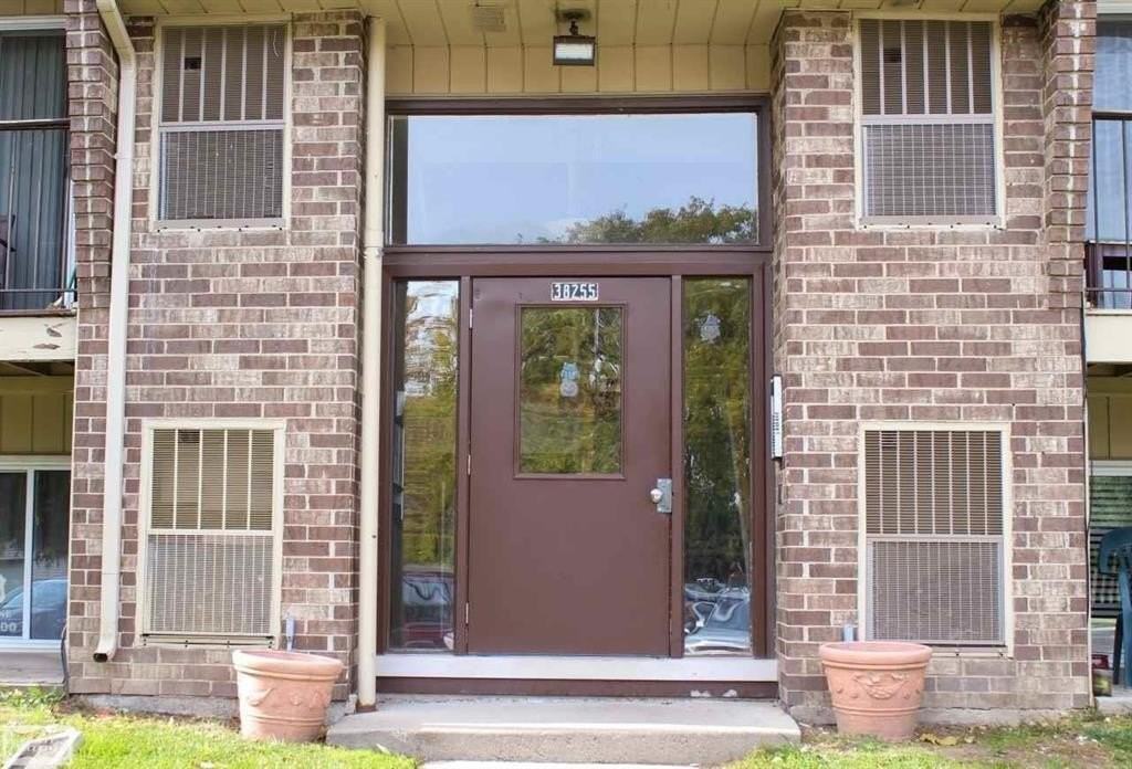 38255 Fairway Ct Apt 77b #77B - Photo 2 of 16