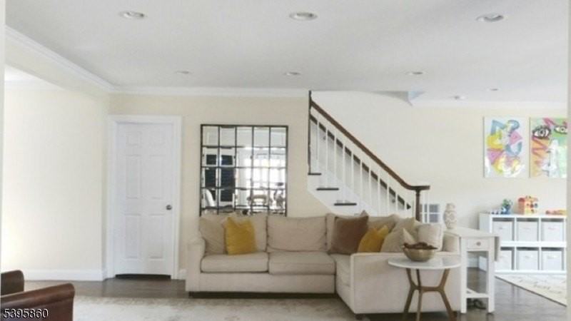 39 Gray Street - Photo 4 of 25