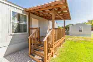 105 E Briar Dr - Photo 1 of 1