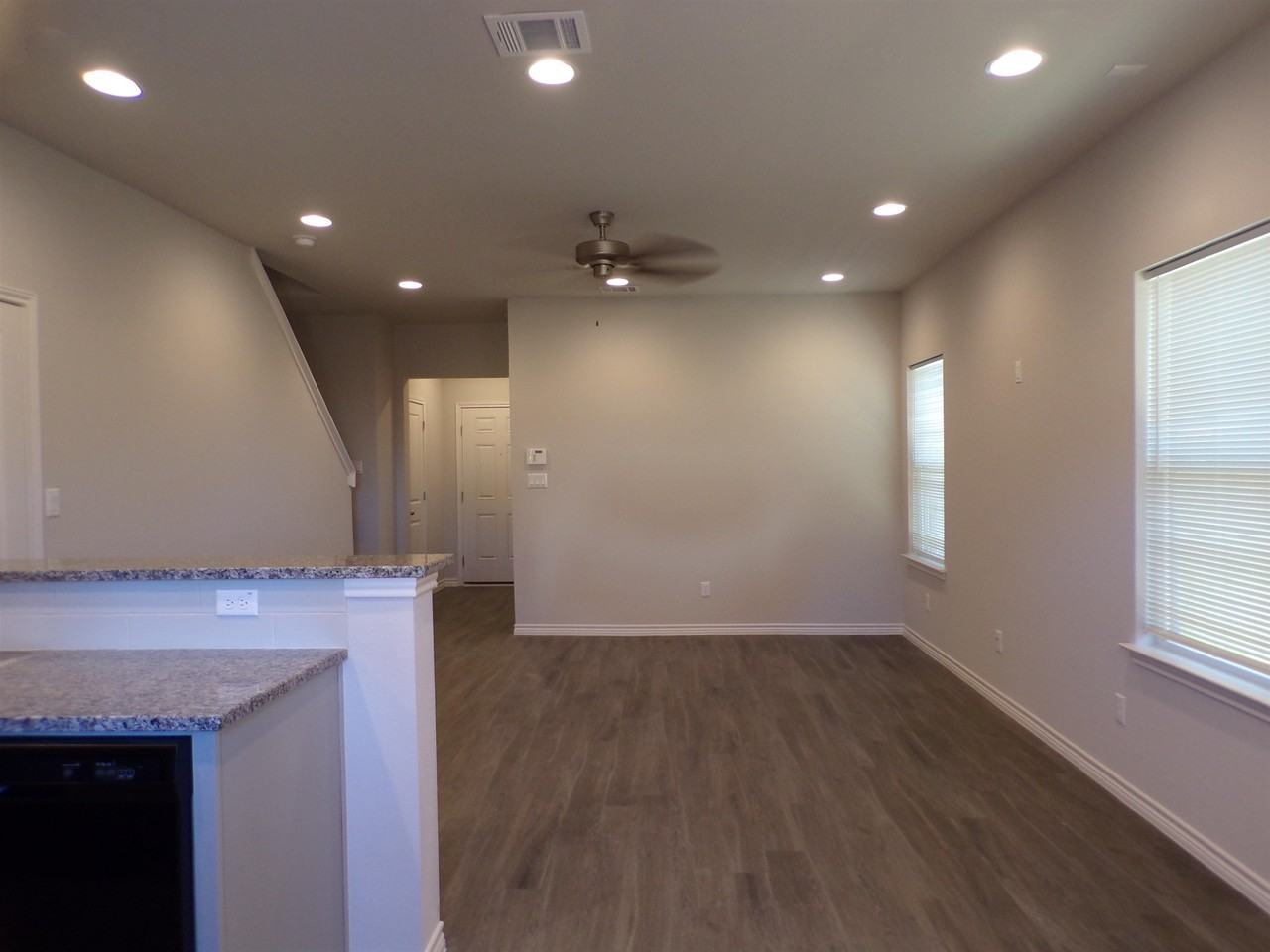 111 Peruna Dr - Photo 7 of 20