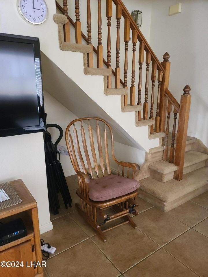 1023 Barcelona Loop - Photo 7 of 25