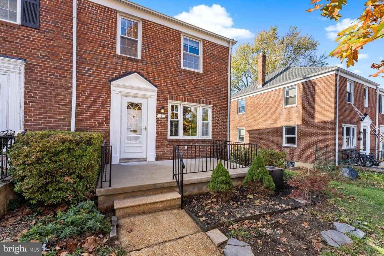 101 Regester Ave - Photo 2 of 19