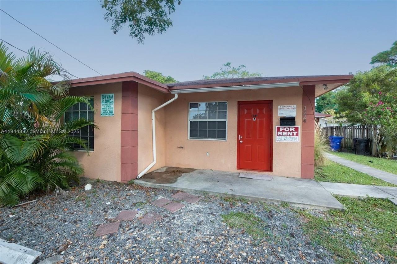 1224 Northeast 2nd Avenue #A - Photo 2 of 24