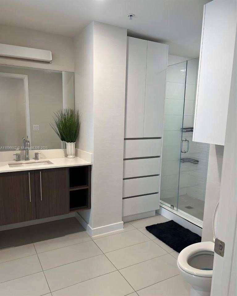 7875 Nw 107th Ave #412 - Photo 6 of 14