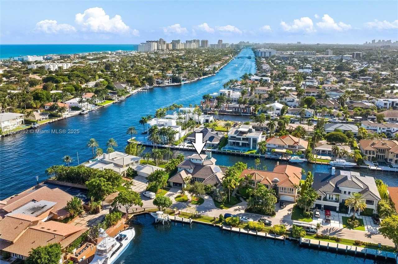 70 Bay Colony Ln - Photo 2 of 50