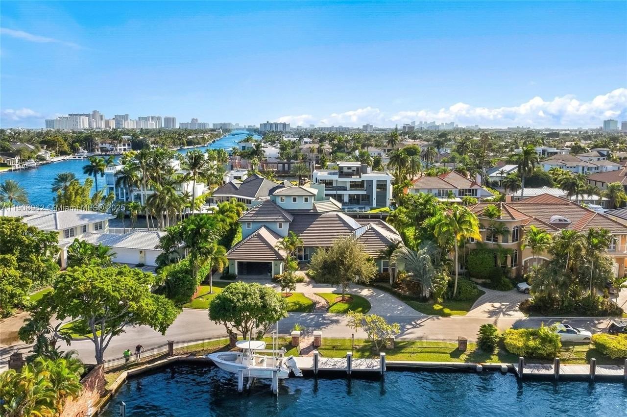 70 Bay Colony Ln - Photo 5 of 50