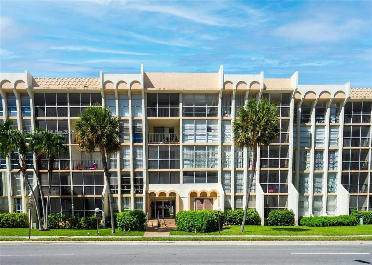 501 Three Islands Blvd #517 - Photo 2 of 22