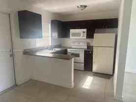 7571 Venetian St #C - Photo 1 of 1