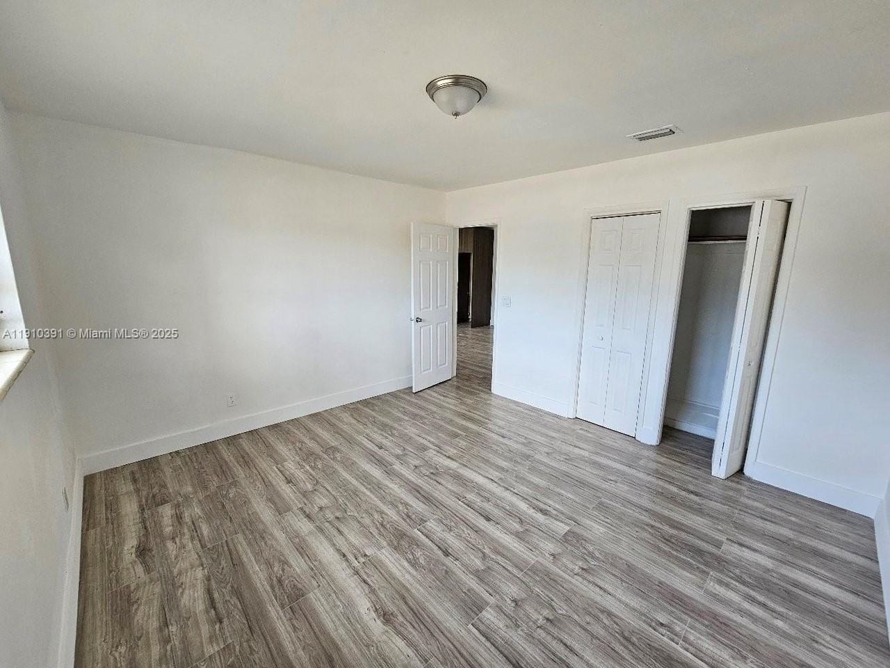 8162 Nw 5th Ave #8162 - Photo 7 of 9