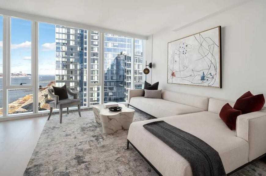 675 West 59th Street - Photo 2 of 10