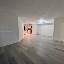 933 Ne 199th St #104 - Photo 1 of 1