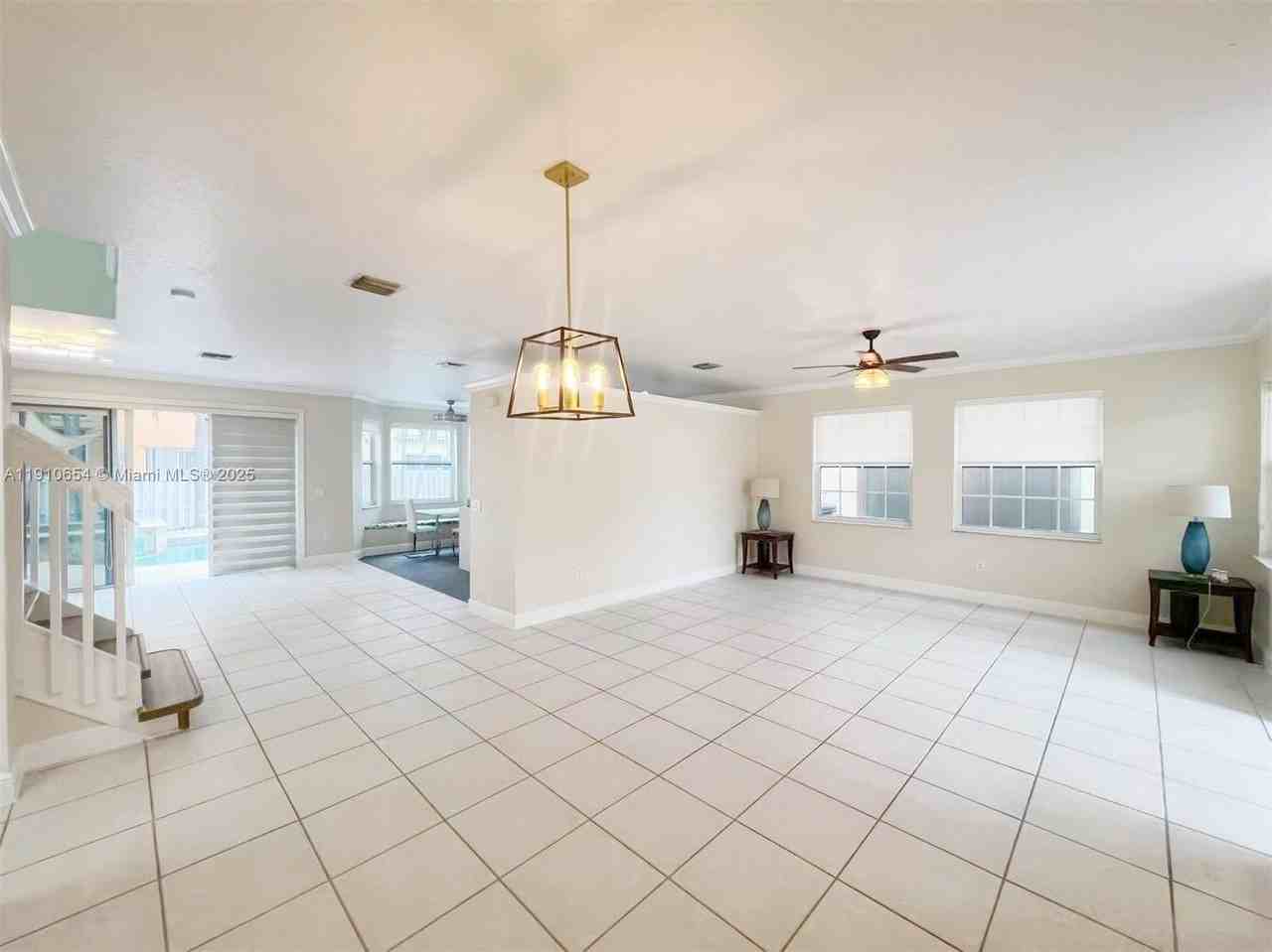 15868 Nw 4th St #15868 - Photo 7 of 25