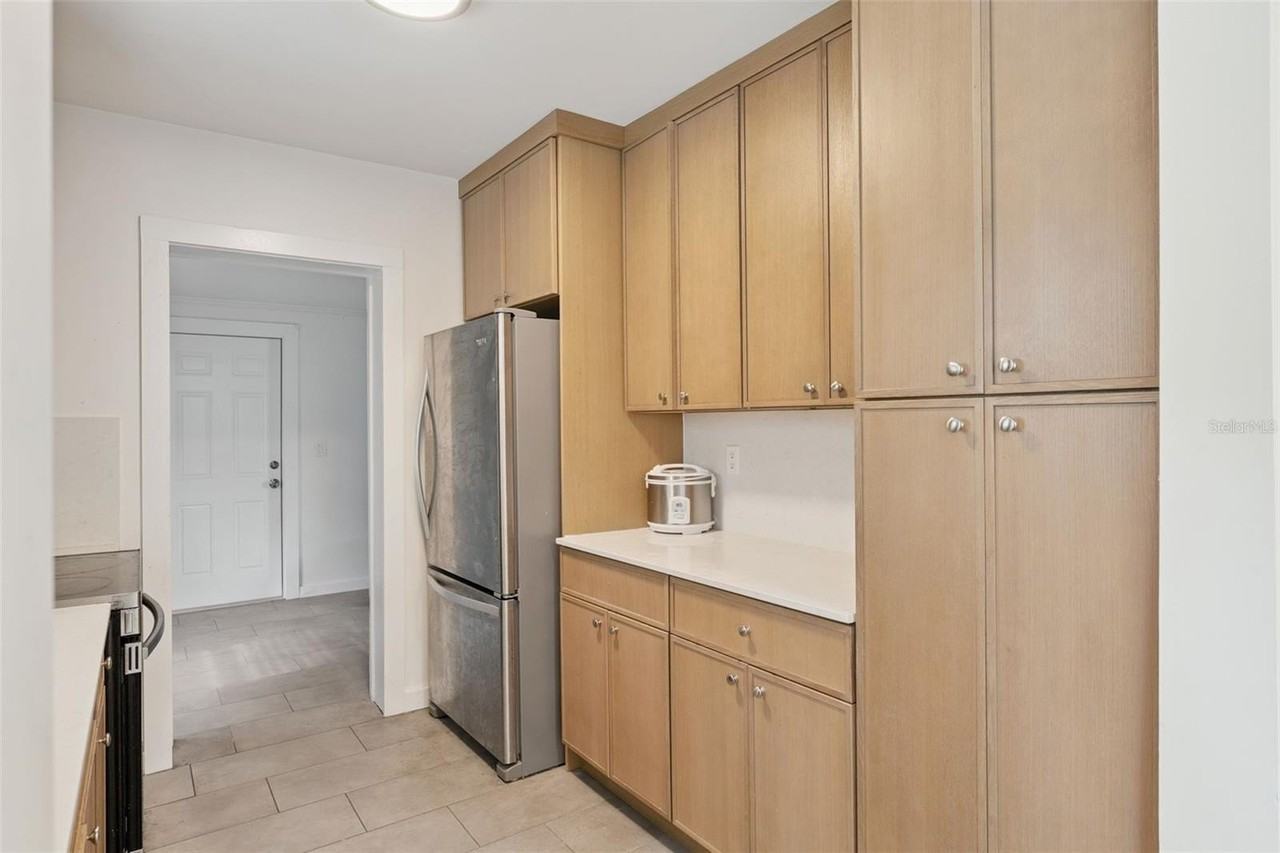 2210 E Anderson St - Photo 7 of 15