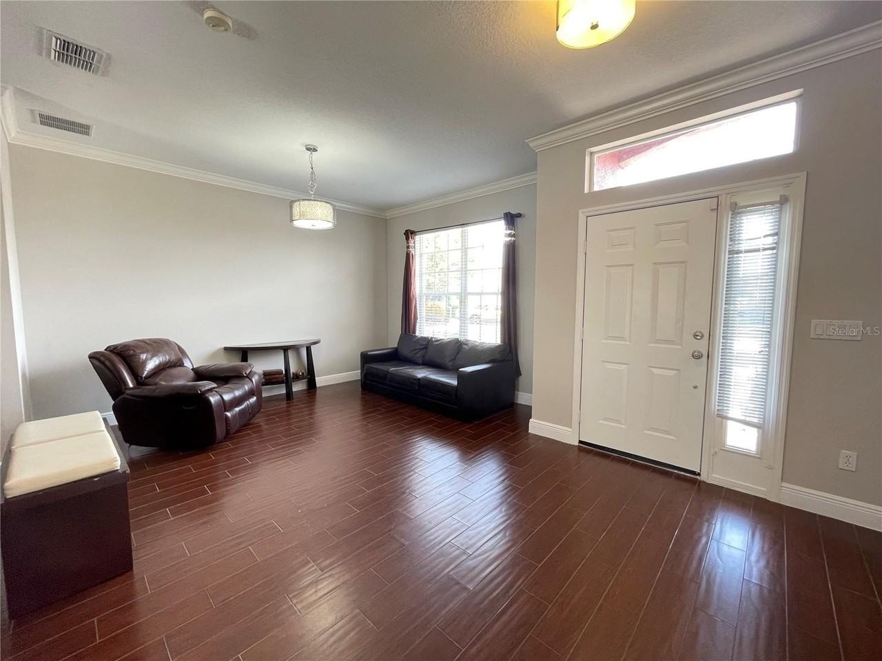 907 Wildflower Rd - Photo 7 of 28