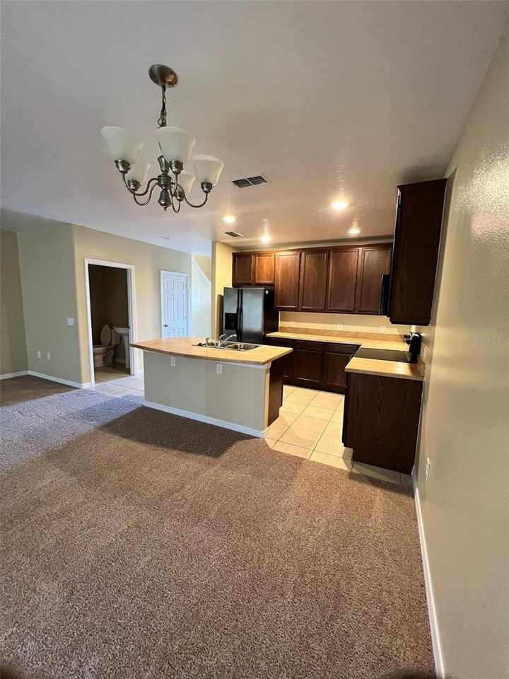 2202 Seven Oaks Dr - Photo 6 of 40