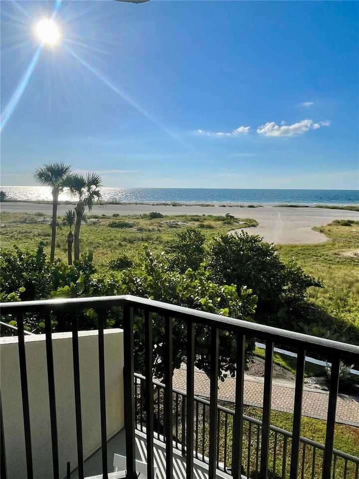 1290 Gulf Blvd #307 - Photo 3 of 29