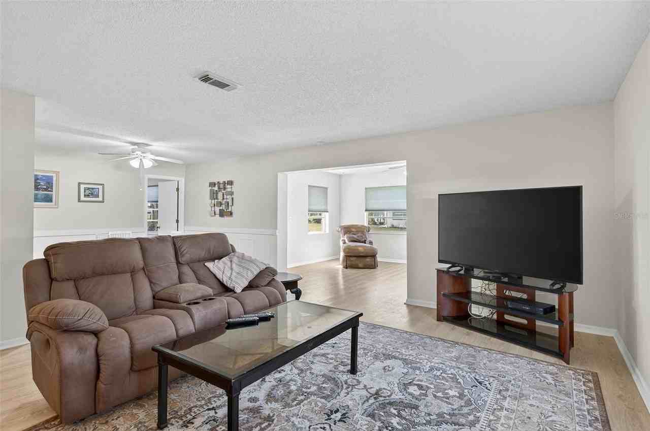 2113 Hailstone Cir #363 - Photo 7 of 32