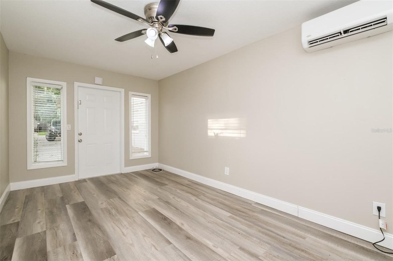 1203 1/2 Sheridan Rd - Photo 2 of 15