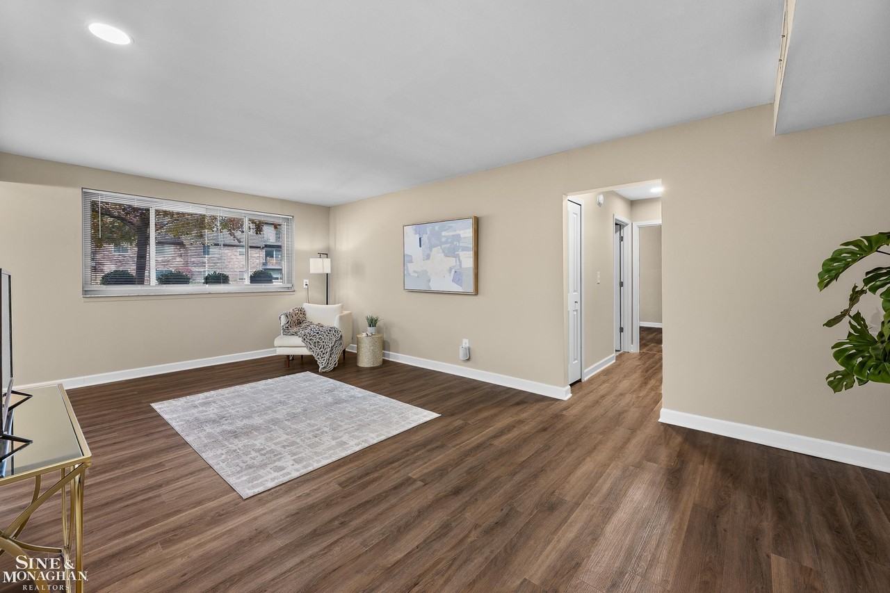 412 Riviera Dr - Photo 7 of 31