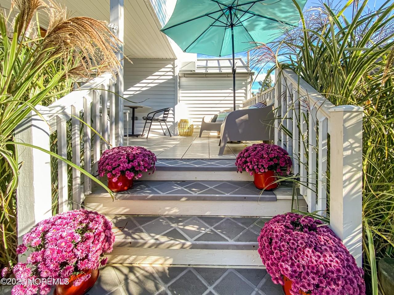 110 Curtis Pl - Photo 3 of 29