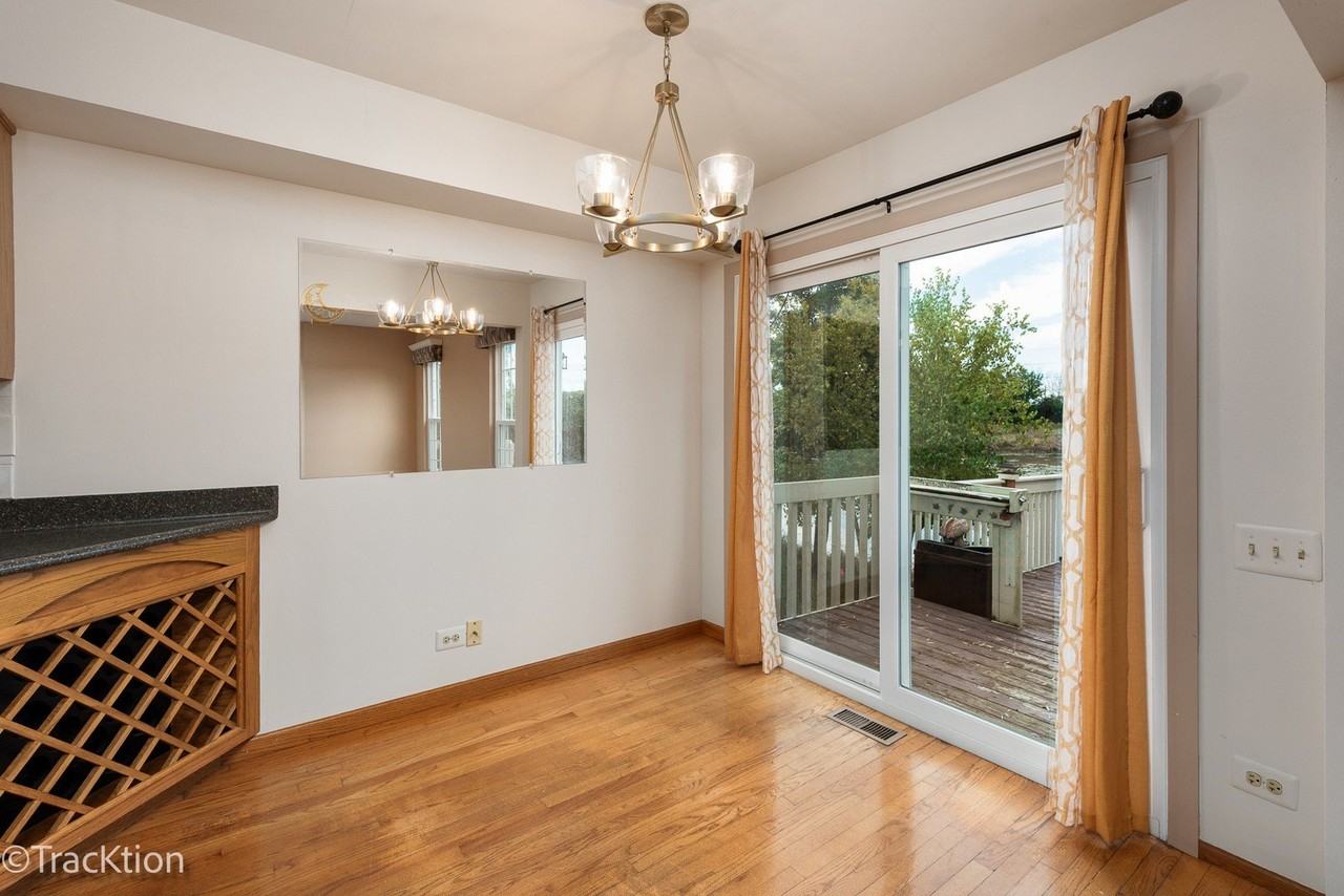 75 Saint Croix Ct - Photo 5 of 18