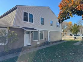 225 Sunset Ct - Photo 1 of 1