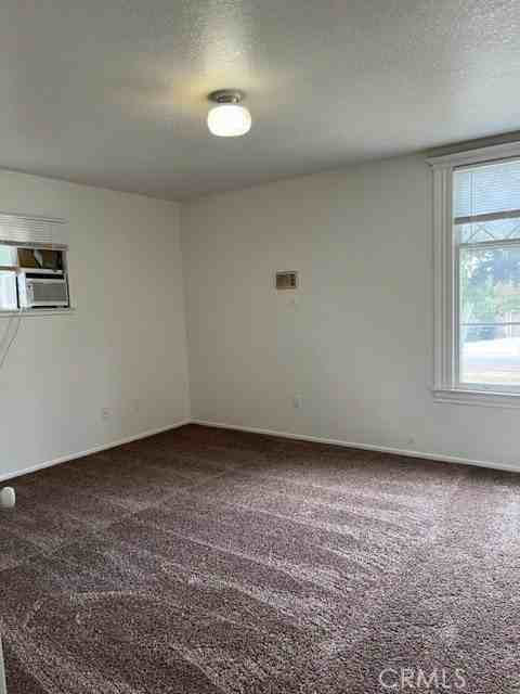 431 Chestnut Avenue - Photo 7 of 23