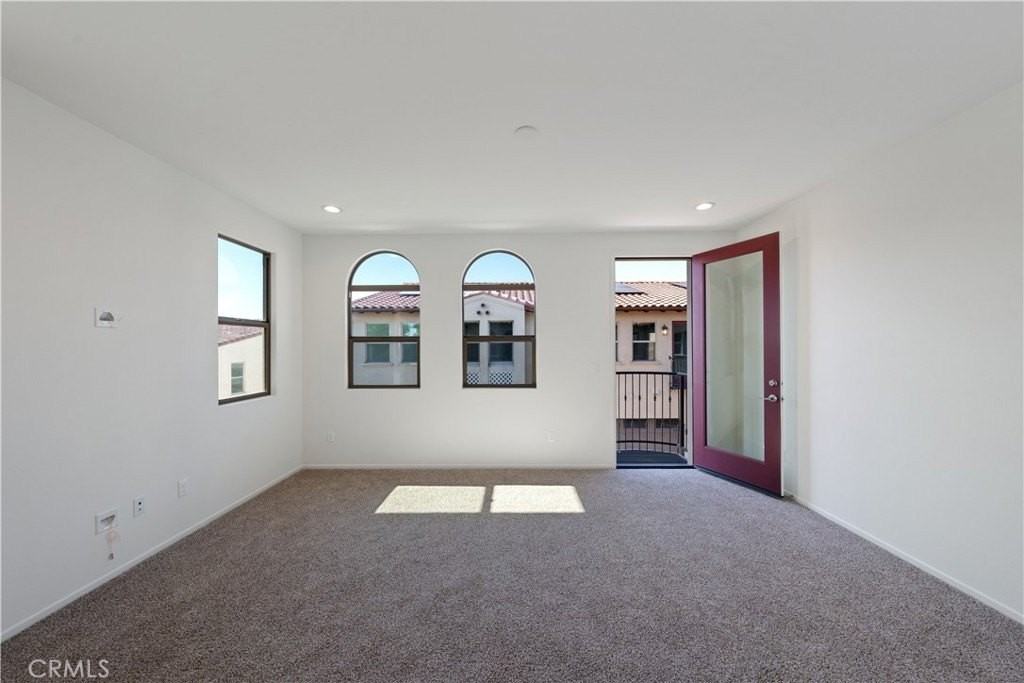 810 Francesca Dr - Photo 7 of 33